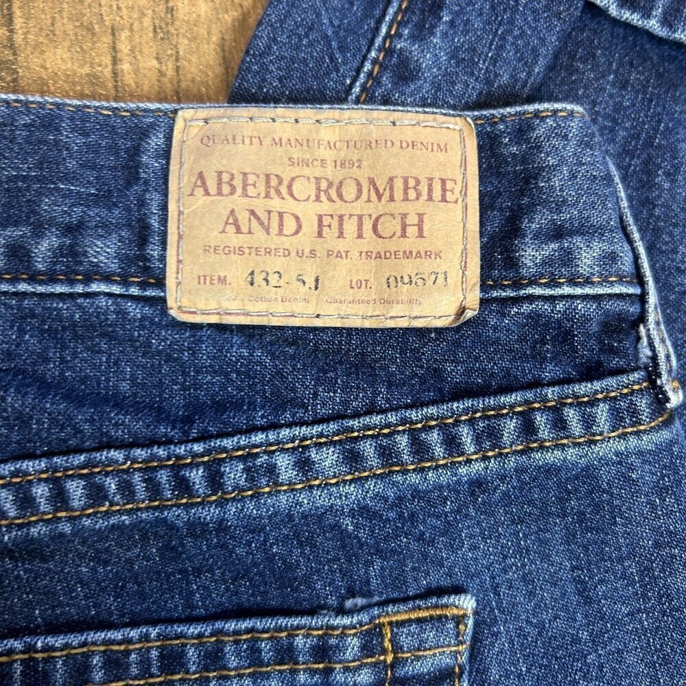 Abercrombie & Fitch 1892 Women's Button Fly High Rise Cropped Jeans Size 12 - Picture 8 of 13